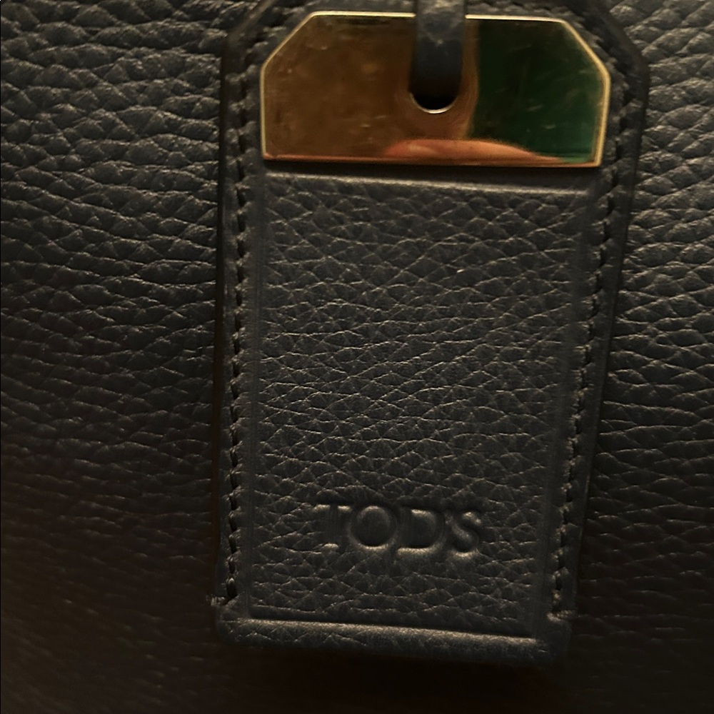 Tod’s Joy Large Tote Bag in Navy Blue Grained Leather - Picture 3 of 15